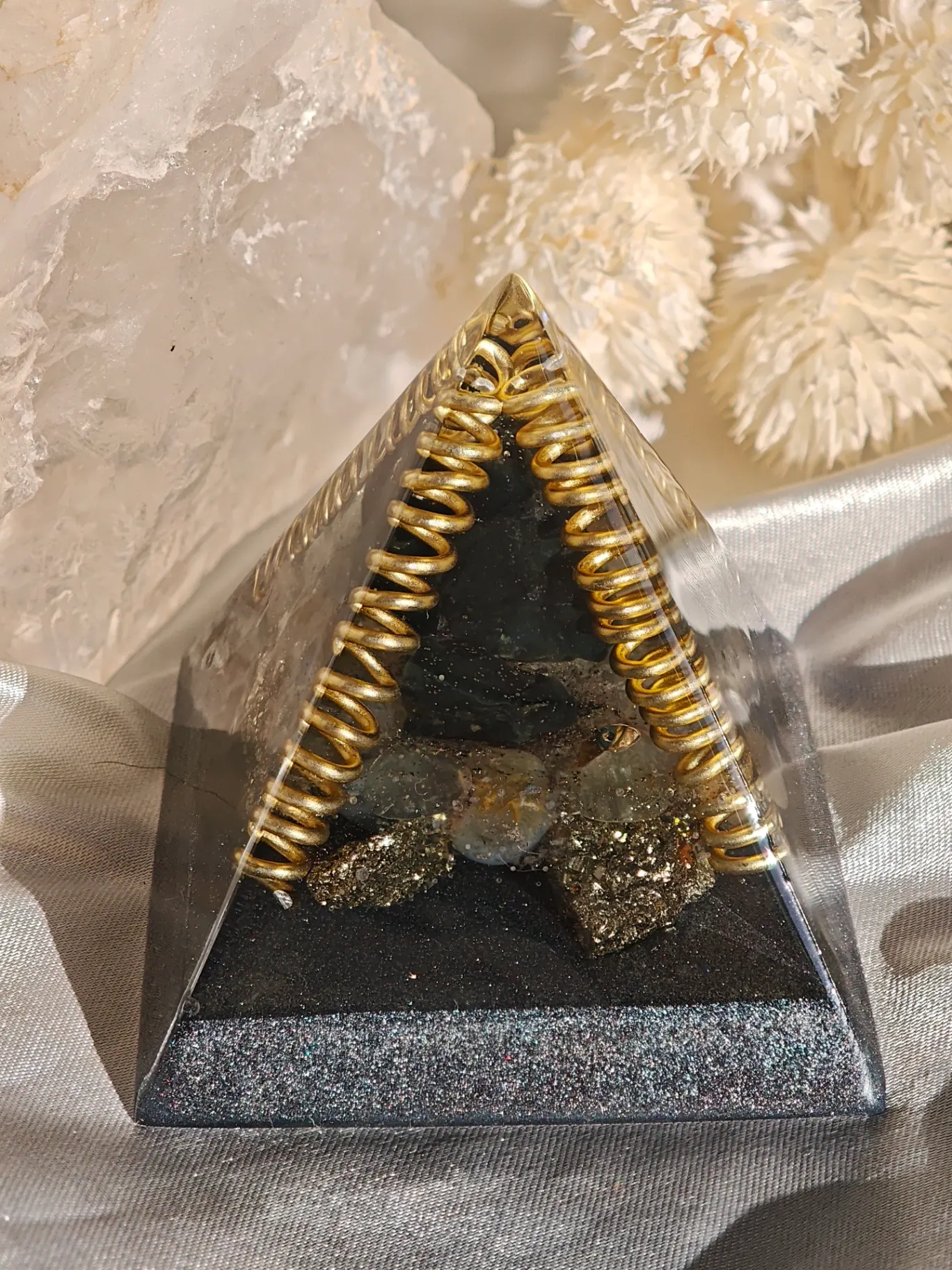 Pyramida - harmonie,láska,klid, ochrana (6cm) 2